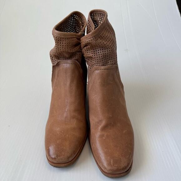 Sofft Chantey light brown stacked heeled boots size 10 women’s side zip closure - Picture 2 of 13